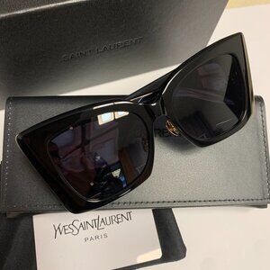 Saint Laurent Black Cat-Eye Sunglasses w/ Gold YSL Logo – Like New